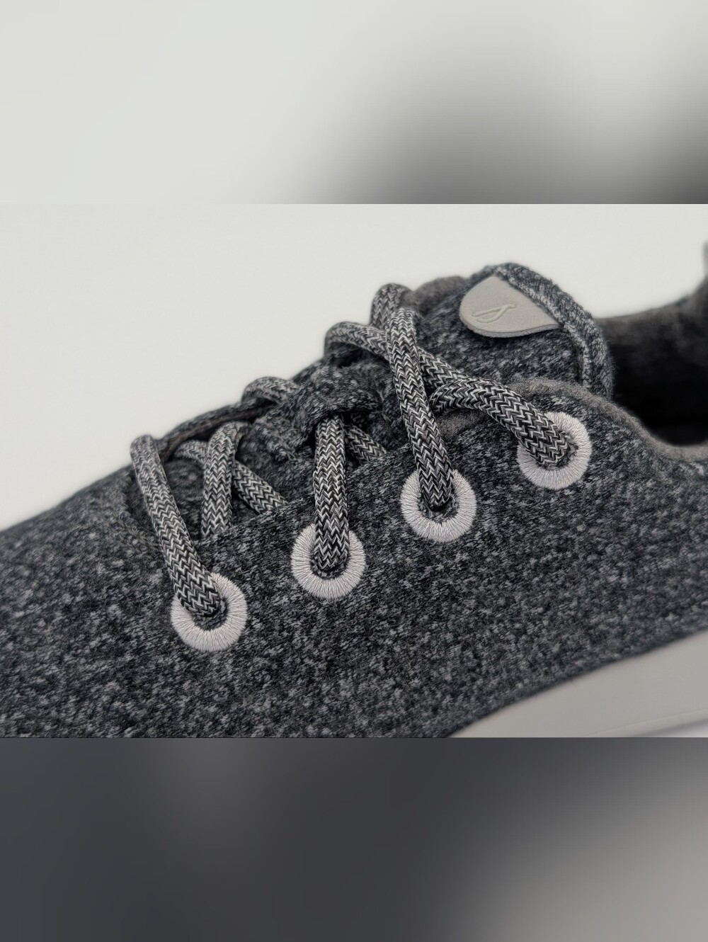 allbirds Sz 8 Women's Heather Gray Merino Wool Lace-Up Cushioned Insole Sneakers - Picture 6 of 17
